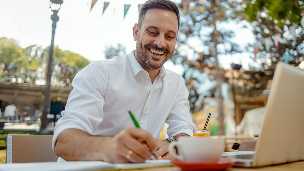 Want to See Your Real Estate Business Grow? Start Writing Notes!
