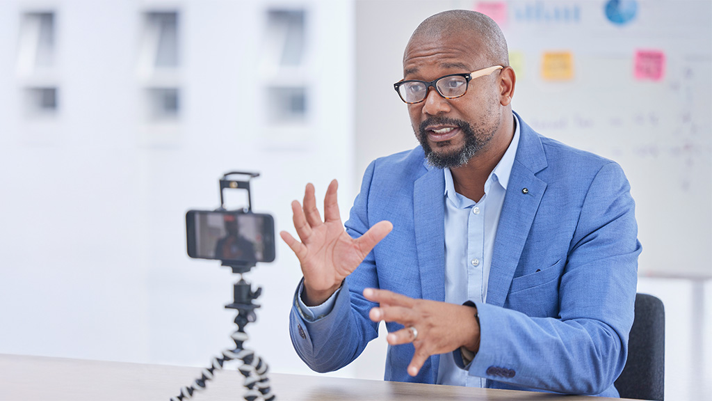 AI Can’t Replace Relationships – The Human Advantage in Real Estate | Work By Referral Blog | Buffini & Company